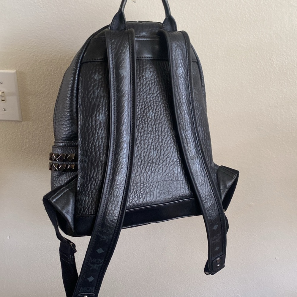 MCM Black Leather Backpack - Picture 3 of 16